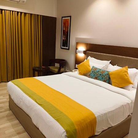 พาร์ค เรสซิเดนซี Hotel Adur ภายนอก รูปภาพ