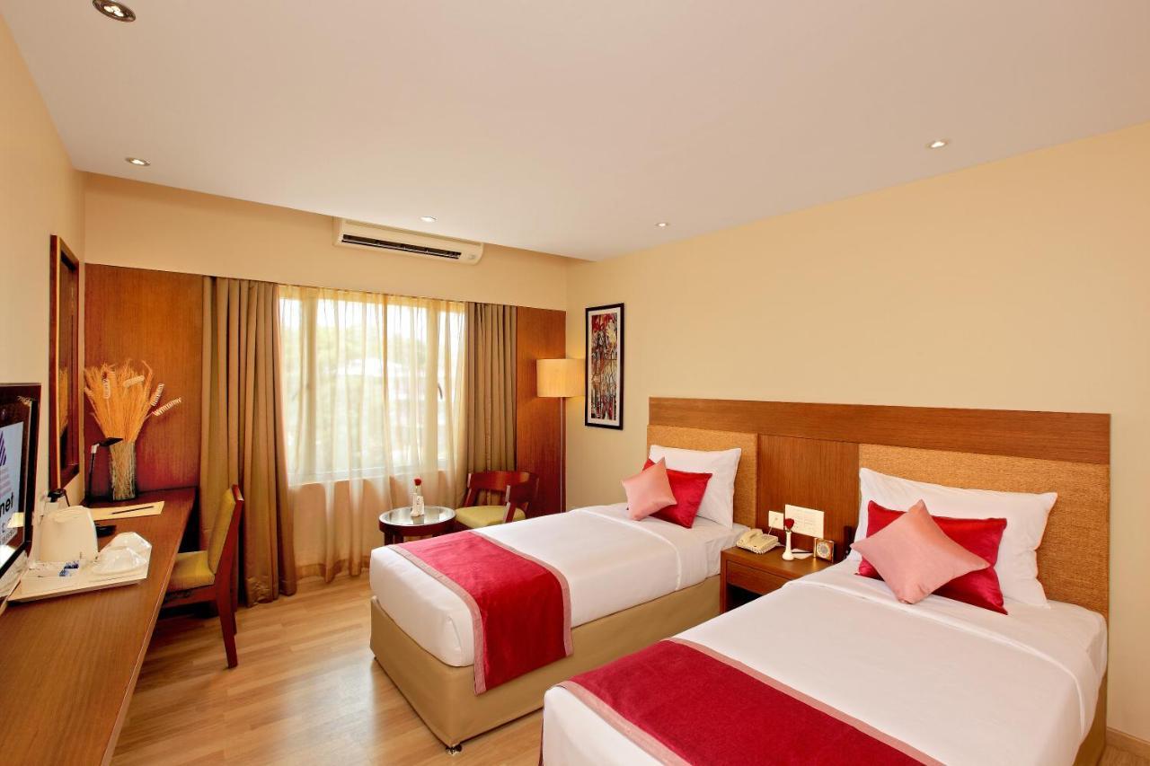 พาร์ค เรสซิเดนซี Hotel Adur ภายนอก รูปภาพ