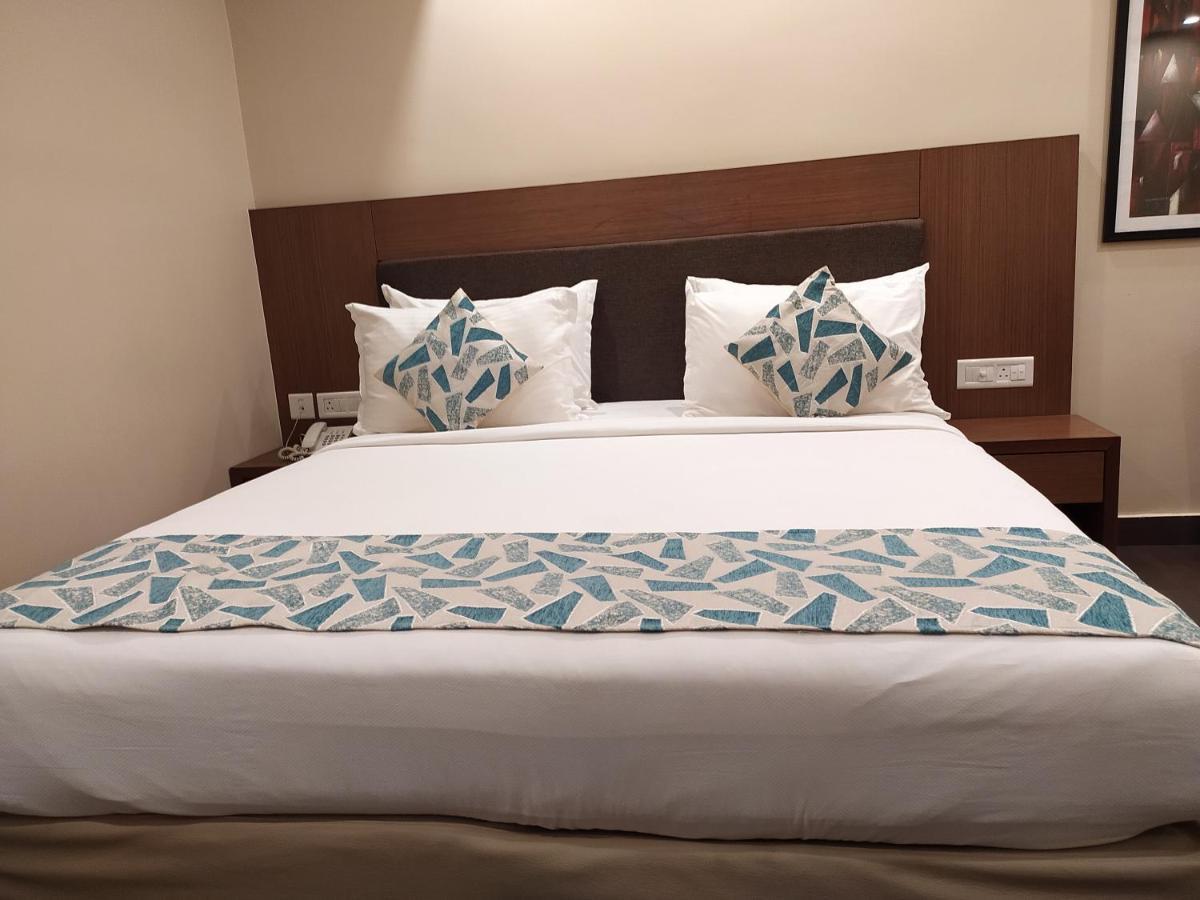 พาร์ค เรสซิเดนซี Hotel Adur ภายนอก รูปภาพ
