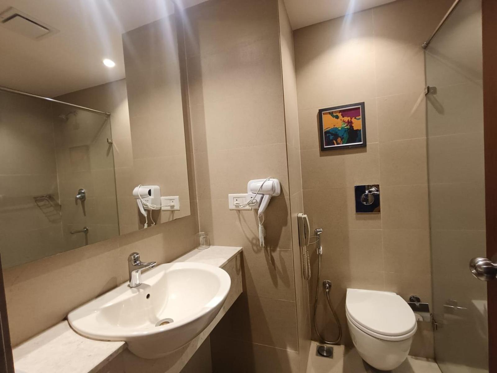 พาร์ค เรสซิเดนซี Hotel Adur ภายนอก รูปภาพ