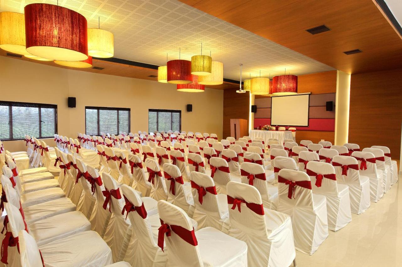 พาร์ค เรสซิเดนซี Hotel Adur ภายนอก รูปภาพ